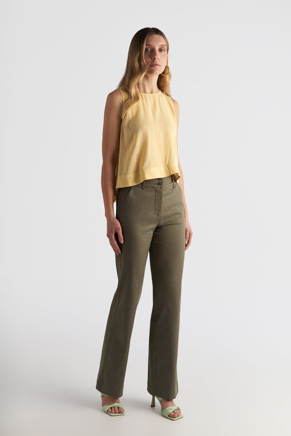 Sleeveless Layered Back Top