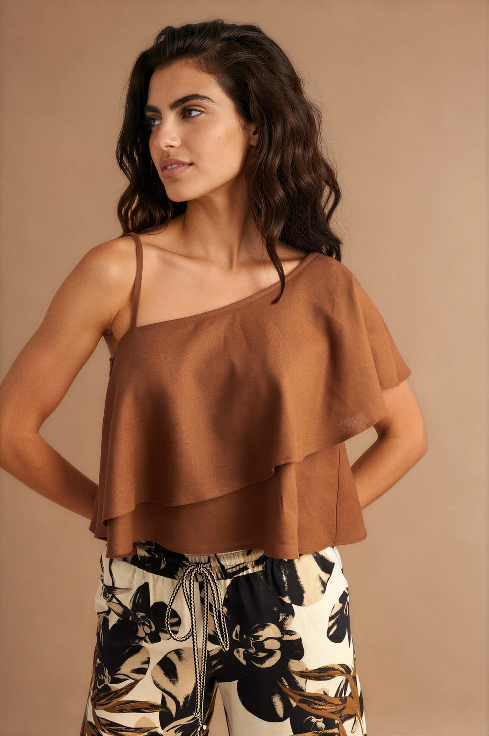 Dune One Shoulder Top Brown