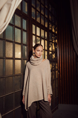 Knitted Mohair Top With Detachable Neck Warmer Vanilla