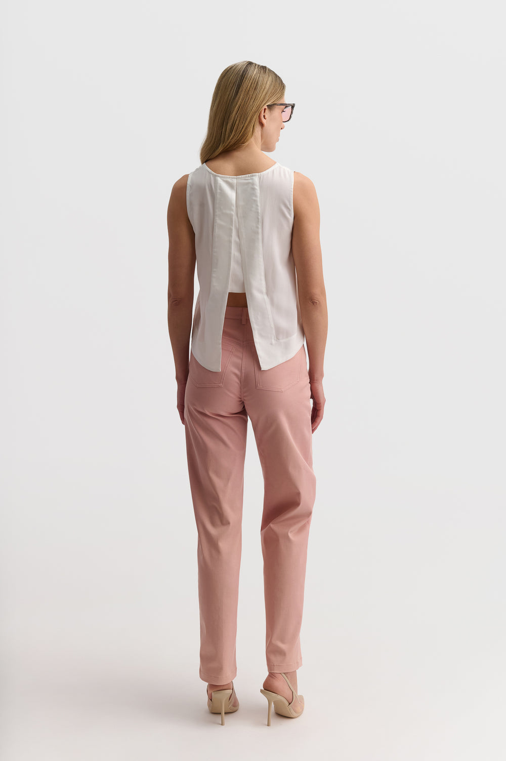 Sleeveless Layered Back Top