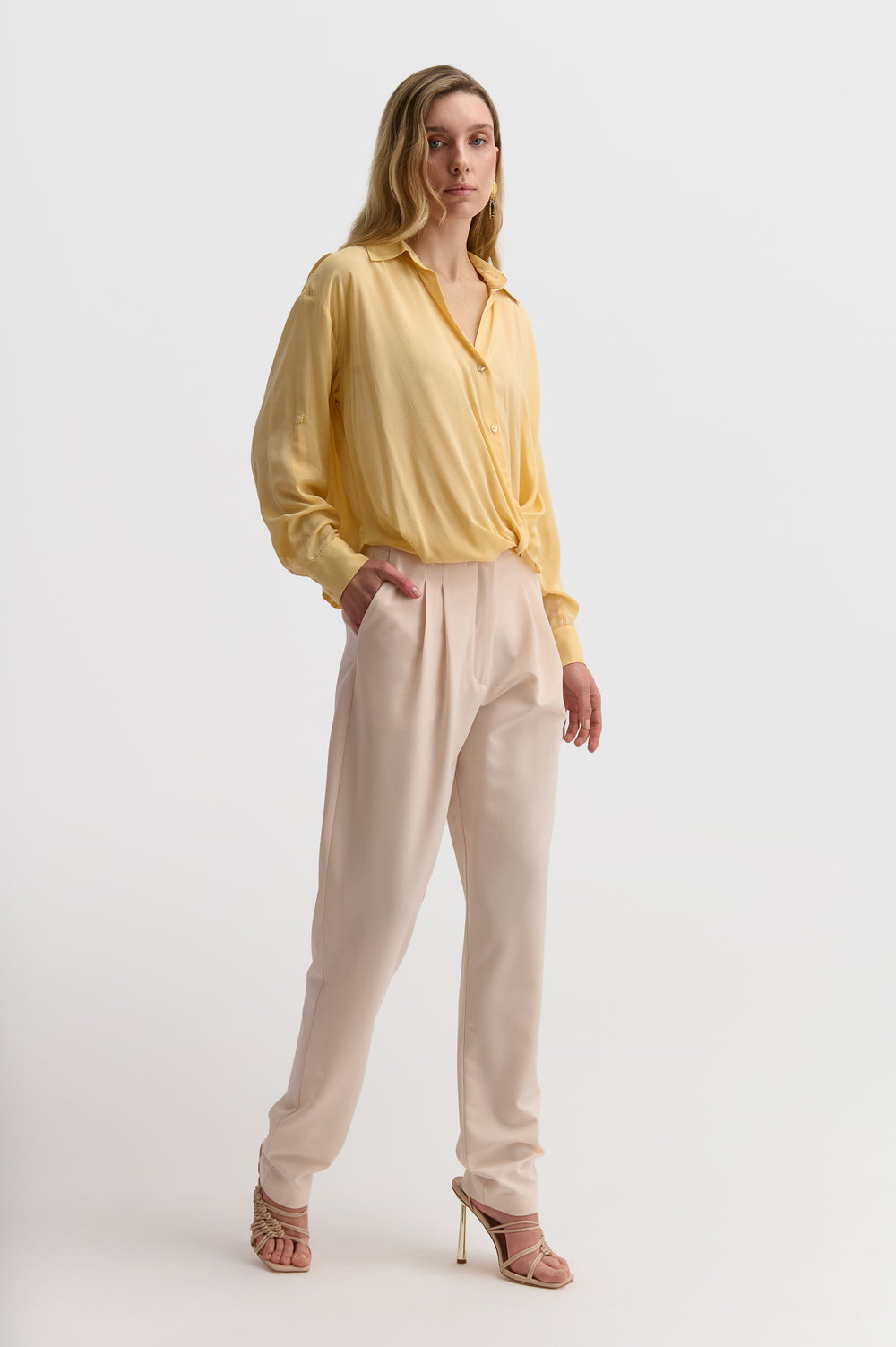 Loose Fit Carrot Pants