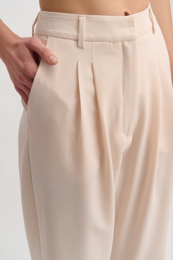 Loose Fit Carrot Pants