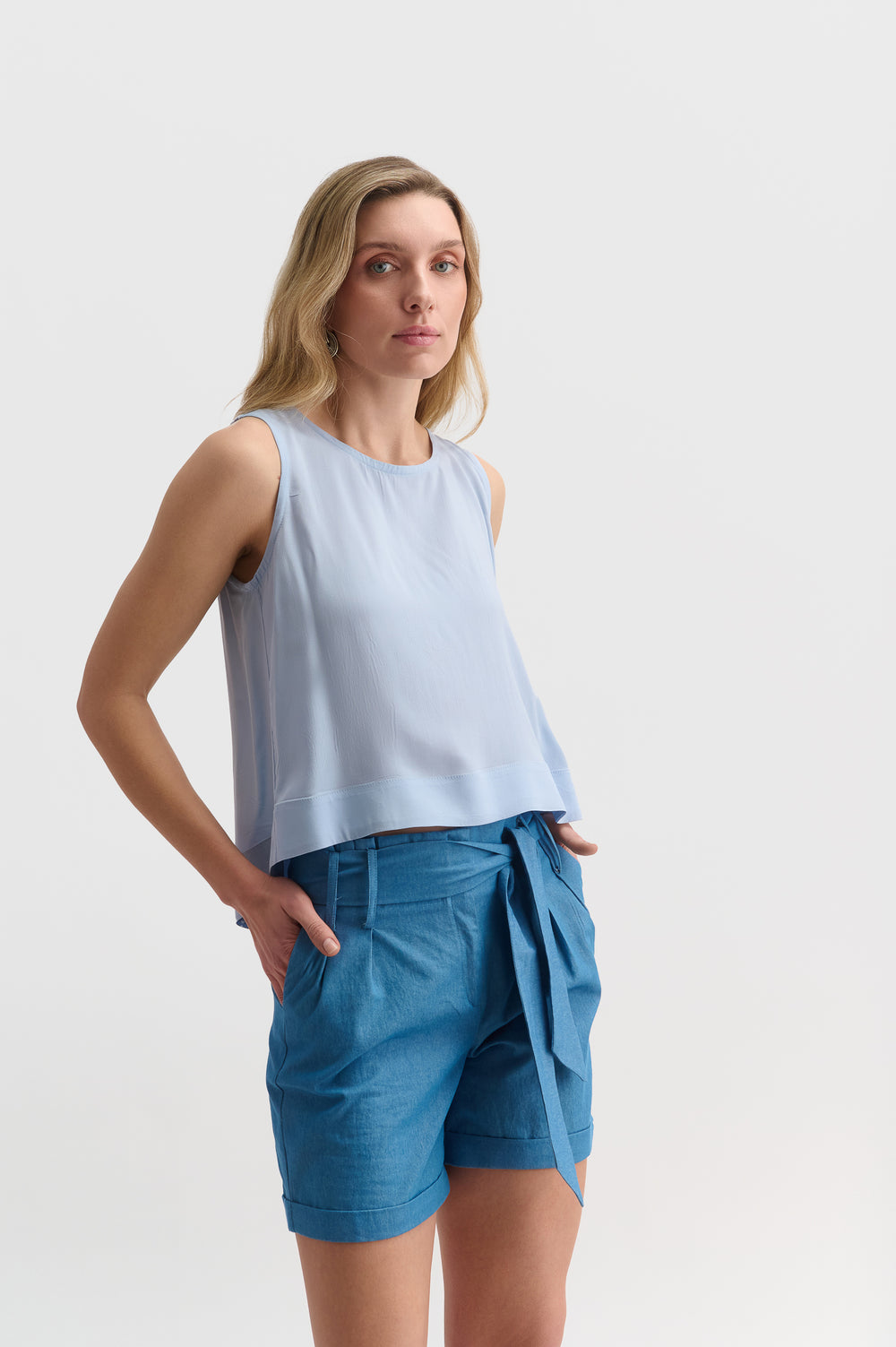 Sleeveless Layered Back Top