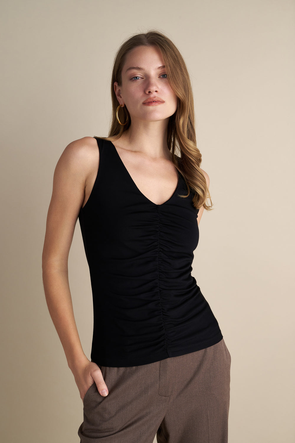 Sleeveless V-Neck Top With Rushed Center Design Black