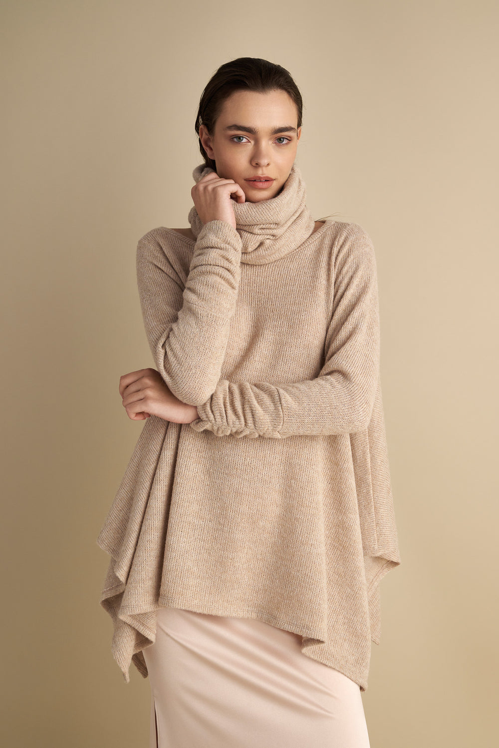 Knitted Mohair Top With Detachable Neck Warmer Vanilla