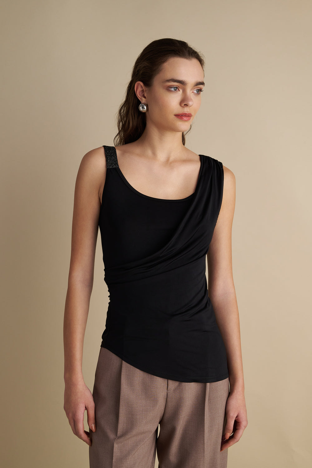 Double-layer Top with Details Black