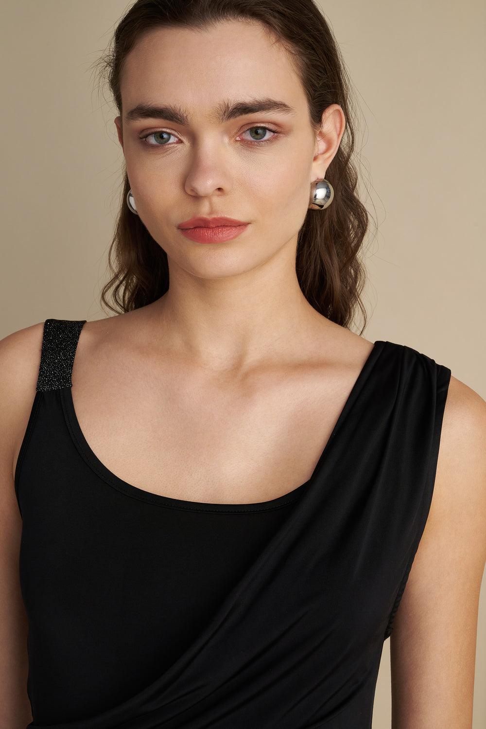 Double-layer Top with Details Black