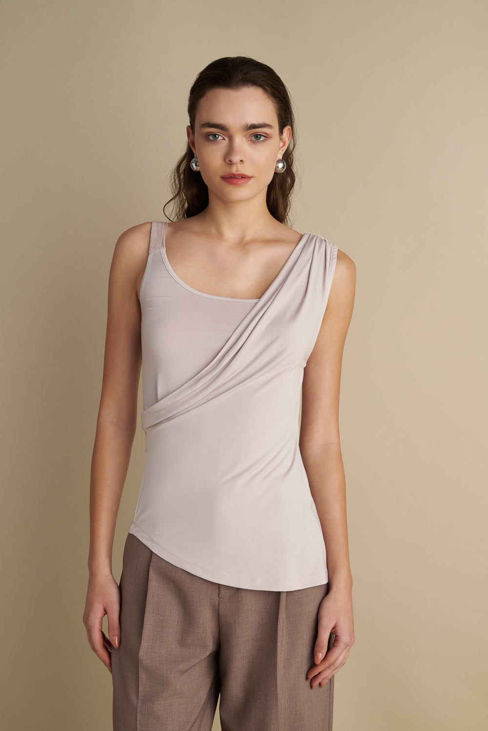 Double-layer Top with Details Sand