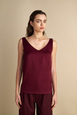 V-Front & Back Satin Top Wine