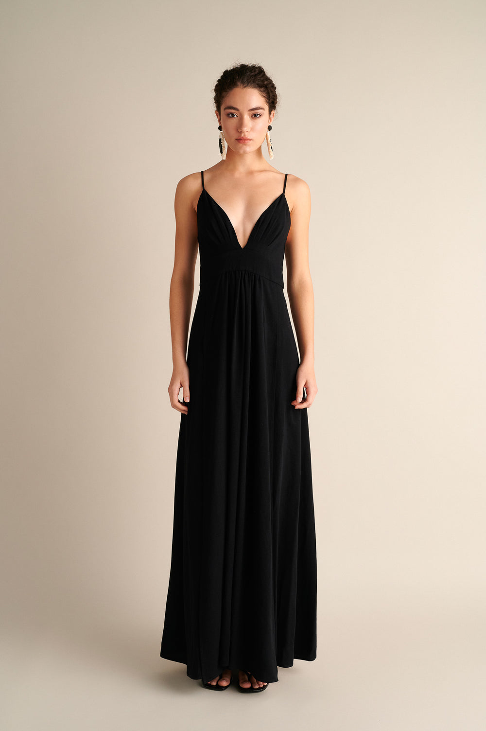 Lyra Deep‑V Maxi Dress Black