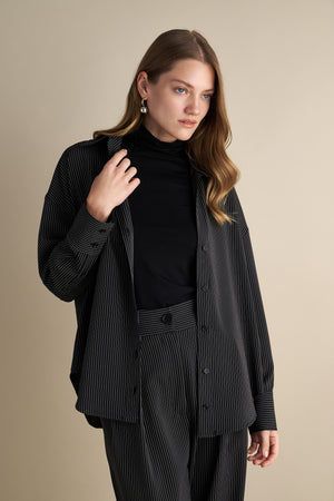 Basic Turtle Neck Top
