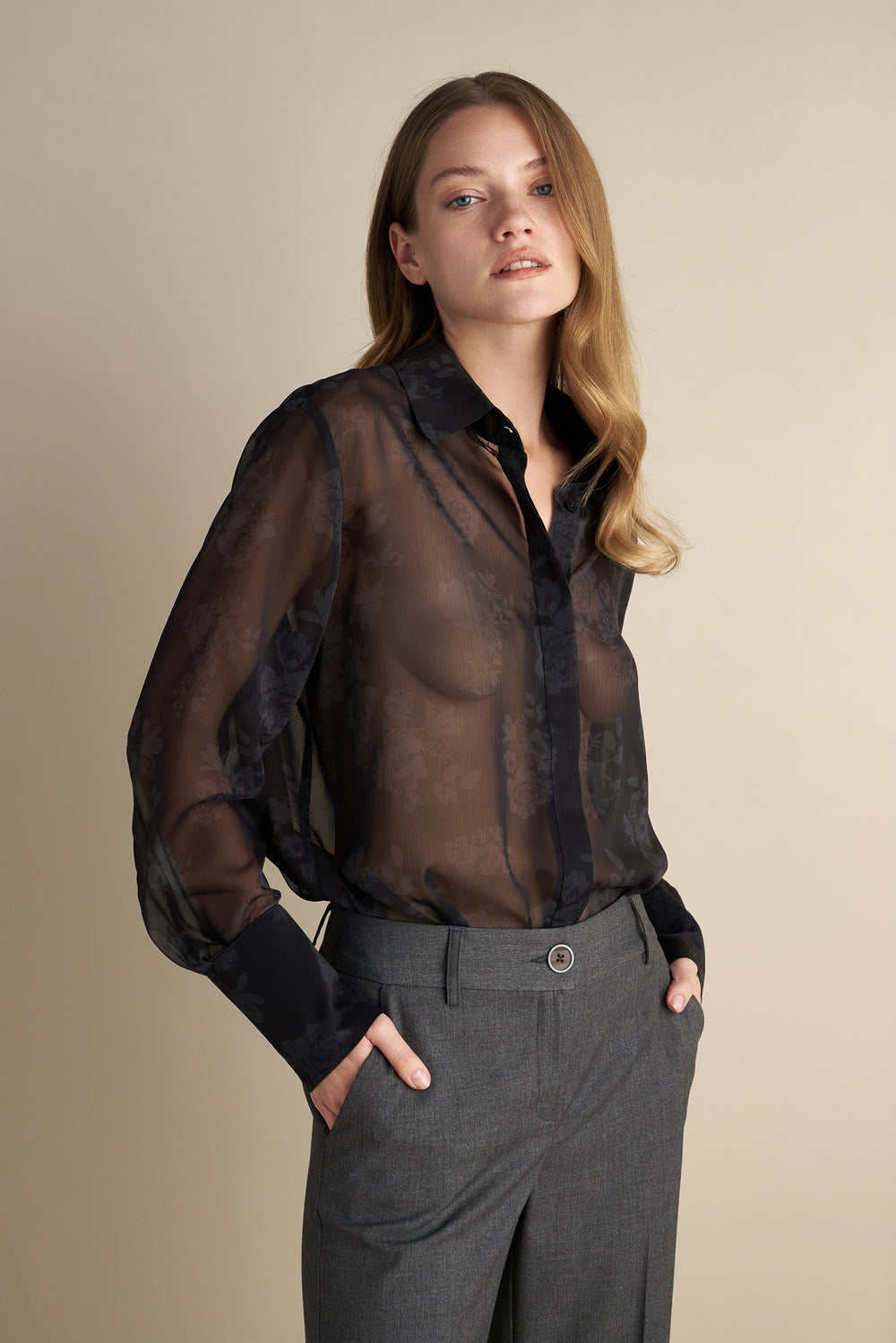 Crimson Veil Shirt Black