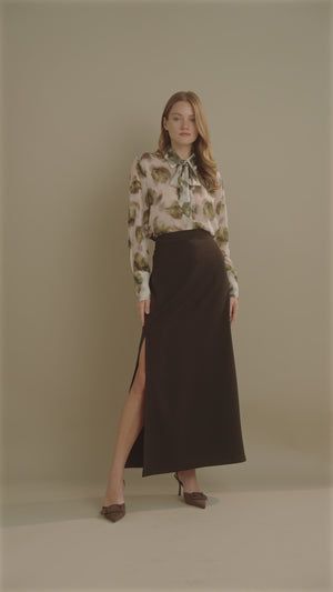 Linear Slit Skirt
